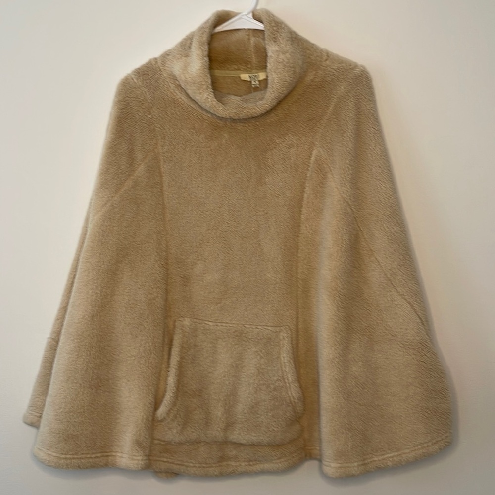 Kori America Poncho NWT